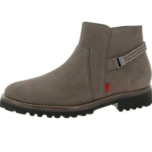 SOLD New Marc Joseph womens boots